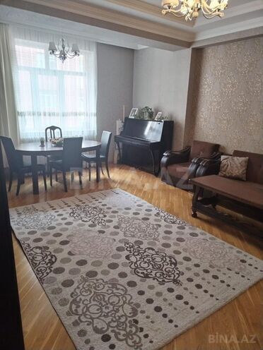 Satılır 4 otaqlı yeni tikili 140 m², İnşaatçılar m., photo 1 from 16