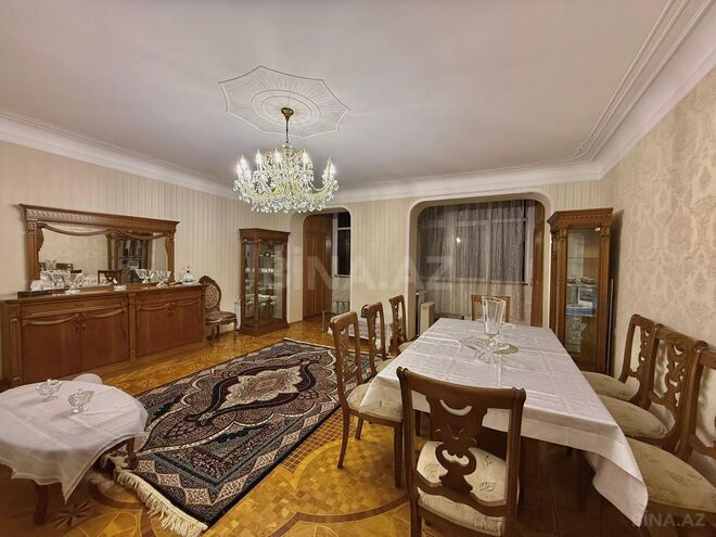 Satılır 5 otaqlı köhnə tikili 165 m², Nəsimi r., photo 9 from 26