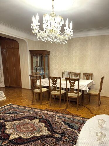 Satılır 5 otaqlı köhnə tikili 165 m², Nəsimi r., photo 13 from 26