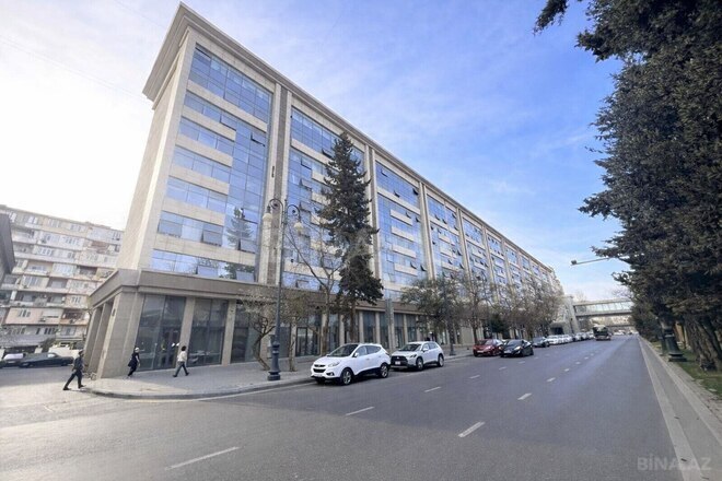 Satılır 2 otaqlı köhnə tikili 61 m², Nərimanov r., photo 1 from 12