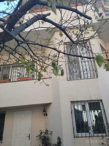 Satılır 6 otaqlı həyət evi/bağ evi 420 m², İnşaatçılar m., photo 1 from 27