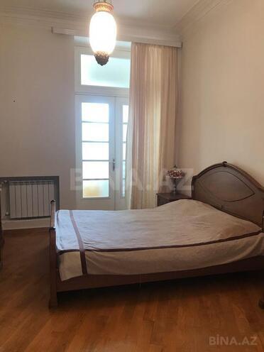 Сдаётся 2-комн. вторичка 70 м², м. Ичеришехер, photo 4 from 12