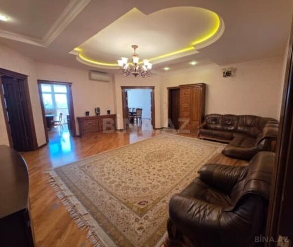 Satılır 4 otaqlı yeni tikili 143 m², İnşaatçılar m., photo 1 from 15