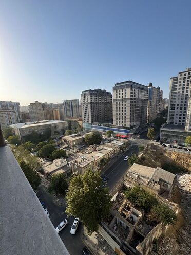 İcarəyə verilir 2 otaqlı yeni tikili 87 m², 28 May m., photo 23 from 25