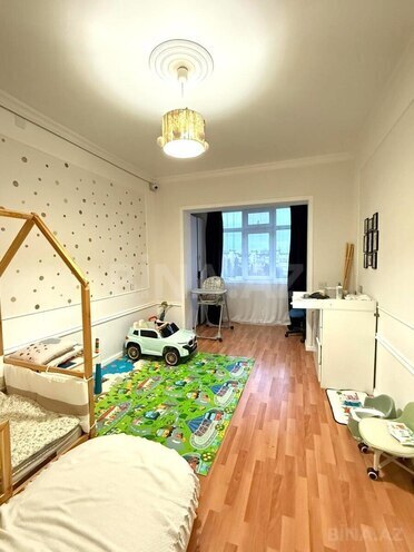 Продаётся 3-комн. вторичка 95 м², м. Азадлыг проспекти, photo 8 from 16