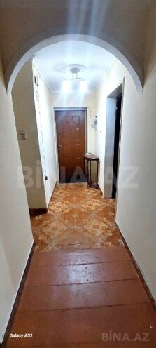 Продаётся 3-комн. вторичка 75 м², м. Нефтчиляр, photo 10 from 12