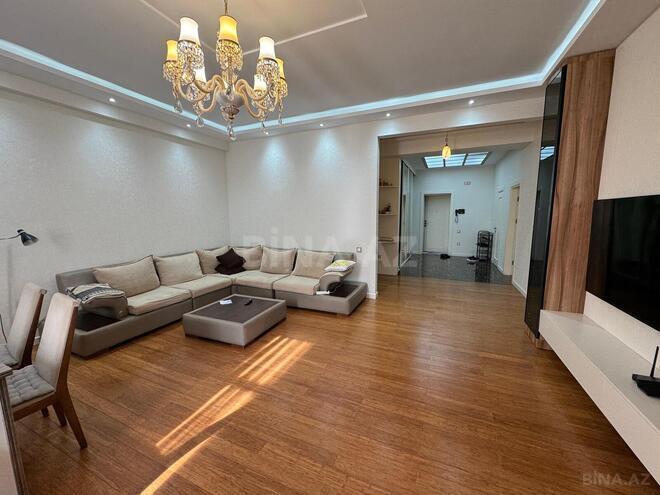 Сдаётся 4-комн. новостройка 180 м², м. Низами, photo 1 from 23