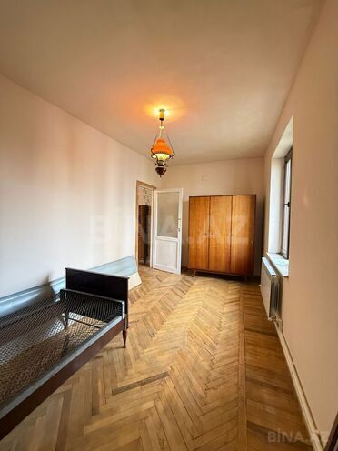 Продаётся 2-комн. вторичка 55 м², м. Элмляр Академиясы, photo 7 from 24