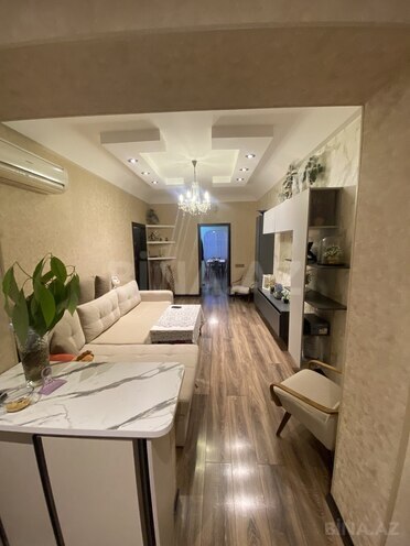 Satılır 4 otaqlı köhnə tikili 100 m², Azadlıq Prospekti m., photo 1 from 20