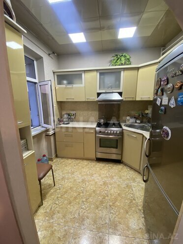 Satılır 4 otaqlı köhnə tikili 100 m², Azadlıq Prospekti m., photo 14 from 20