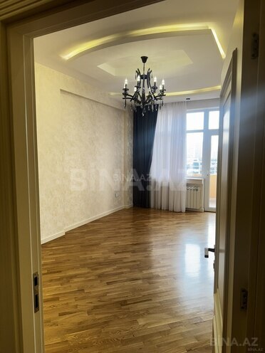 Продаётся 3-комн. новостройка 100 м², м. Элмляр Академиясы, photo 4 from 16