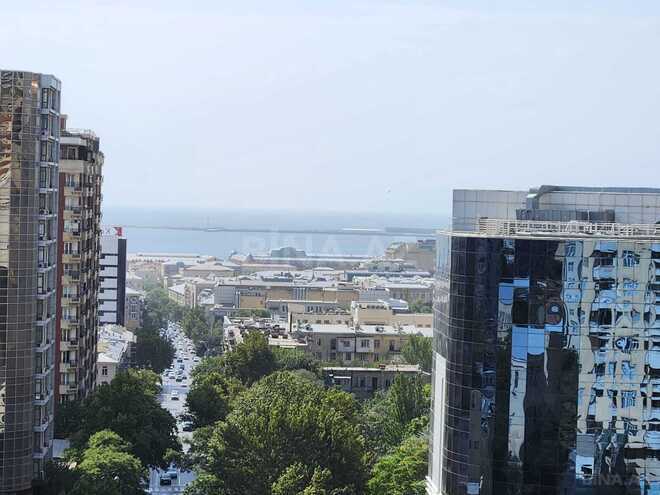 Сдаётся 3-комн. новостройка 180 м², м. 28 мая, photo 18 from 32
