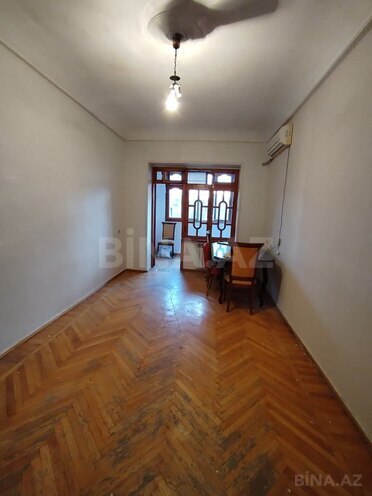 Satılır 2 otaqlı köhnə tikili 50 m², Yasamal r., photo 3 from 14