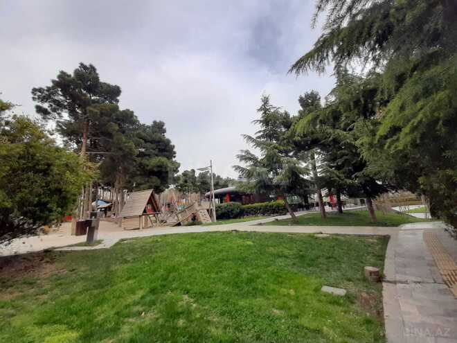 Продаётся 5-комн. дом/дача 250 м², м. Азадлыг проспекти, photo 1 from 8