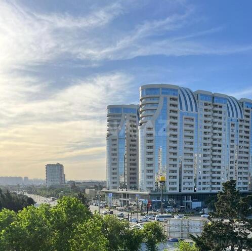 Продаётся 3-комн. вторичка 85 м², Хатаинский р., photo 1 from 15