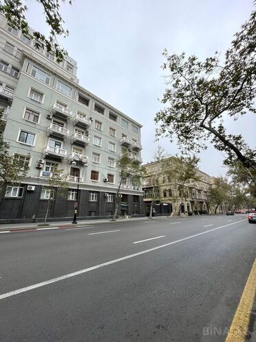 Satılır 3 otaqlı köhnə tikili 100 m², Sahil m., photo 1 from 26