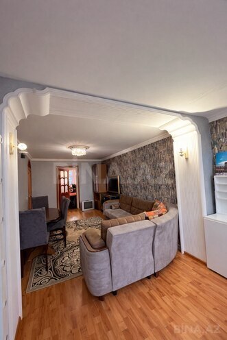 Satılır 2 otaqlı köhnə tikili 57 m², Qara Qarayev m., photo 4 from 13