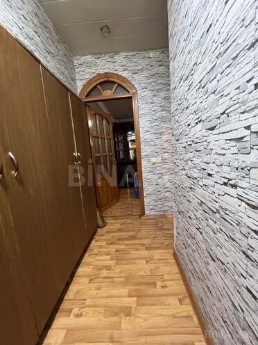 Satılır 2 otaqlı köhnə tikili 57 m², Qara Qarayev m., photo 10 from 13