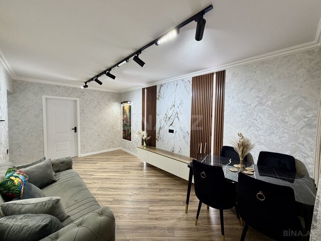 Продаётся 2-комн. вторичка 55 м², м. Нефтчиляр, photo 3 from 19