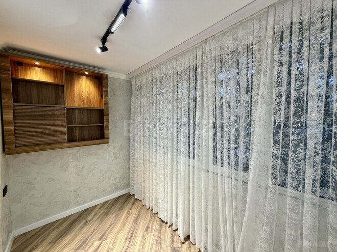 Продаётся 2-комн. вторичка 55 м², м. Нефтчиляр, photo 8 from 19