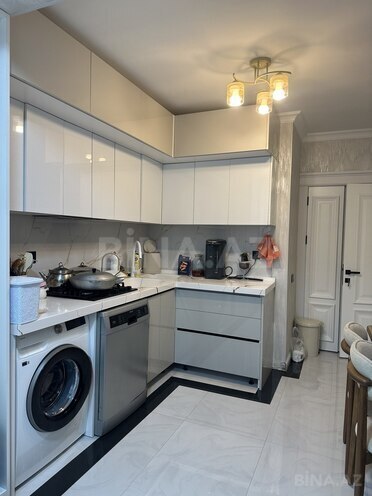 Продаётся 4-комн. вторичка 100 м², м. Нефтчиляр, photo 24 from 32