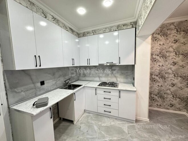 Satılır 2 otaqlı köhnə tikili 67 m², Koroğlu m., photo 12 from 18