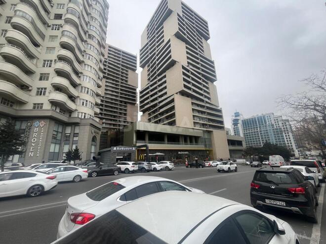 Продаётся 3-комн. новостройка 145 м², м. 8 ноября, photo 1 from 19