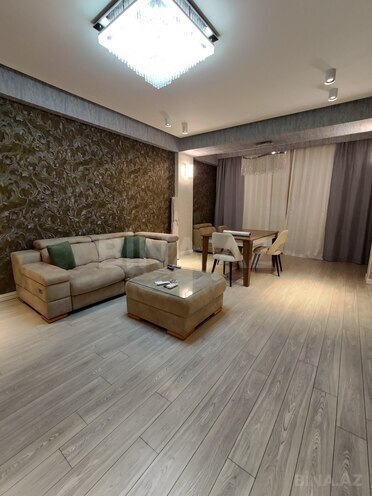 Сдаётся 3-комн. новостройка 140 м², м. Низами, photo 3 from 16
