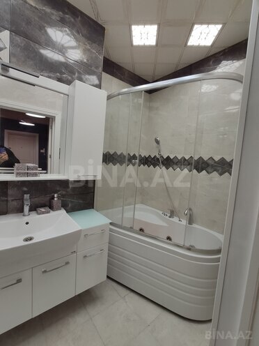 Сдаётся 3-комн. новостройка 140 м², м. Низами, photo 11 from 16