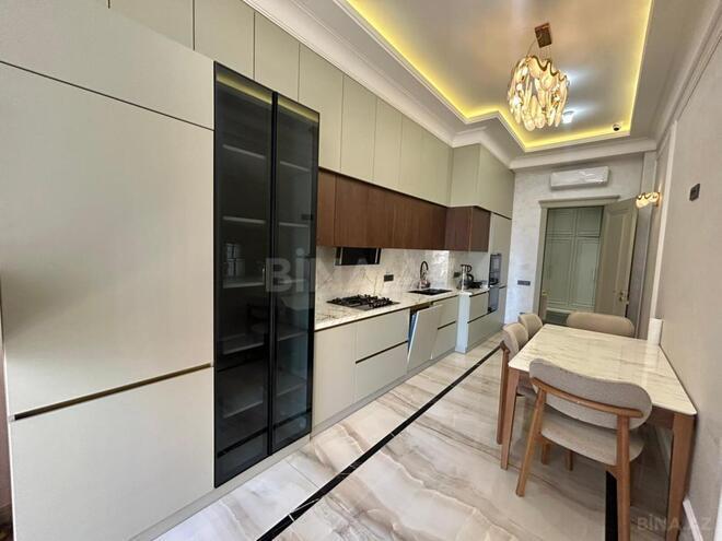 İcarəyə verilir 3 otaqlı yeni tikili 180 m², 28 May m., photo 18 from 29