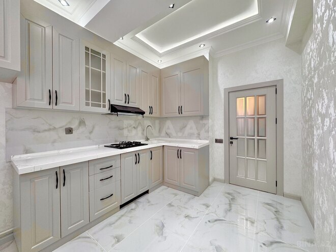 Продаётся 3-комн. новостройка 92 м², м. Кара Караев, photo 10 from 27