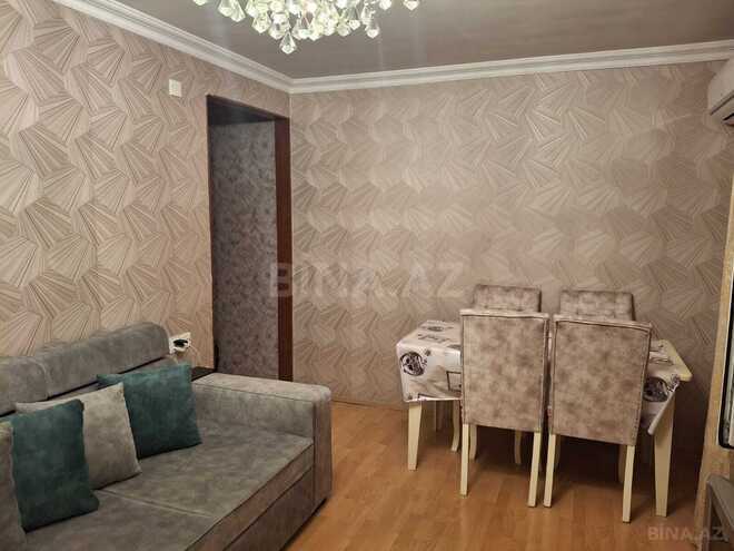 Продаётся 1-комн. вторичка 35 м², м. Кара Караев, photo 1 from 7