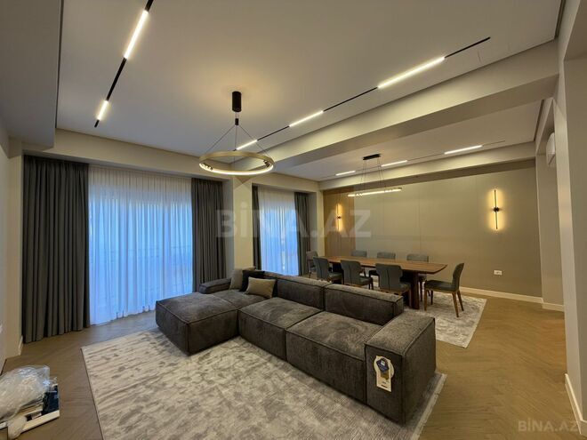 Satılır 5 otaqlı yeni tikili 197 m², Ağ şəhər q., photo 1 from 21