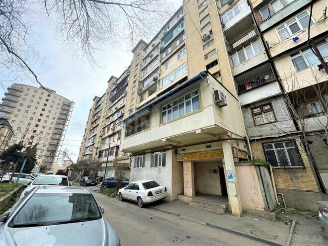 Satılır 2 otaqlı köhnə tikili 53 m², Əhmədli m., photo 1 from 13