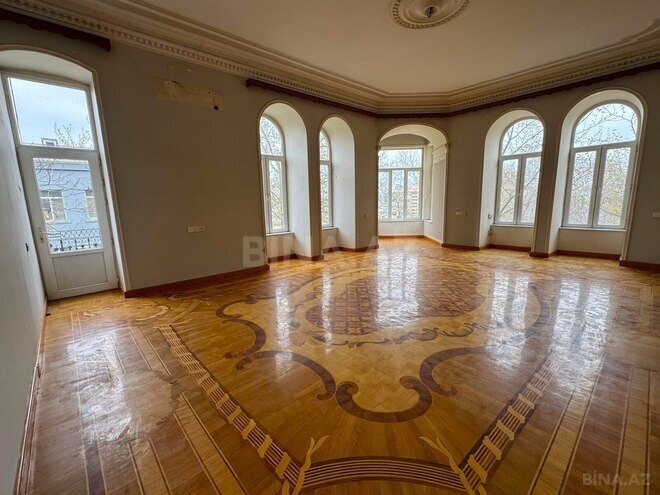 Satılır 4 otaqlı köhnə tikili 180 m², İçəri Şəhər m., photo 3 from 22