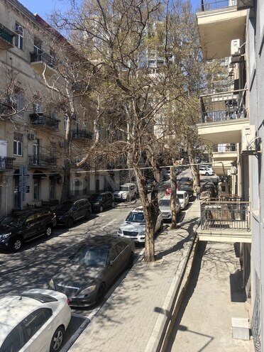 Satılır 3 otaqlı köhnə tikili 80 m², İçəri Şəhər m., photo 8 from 30
