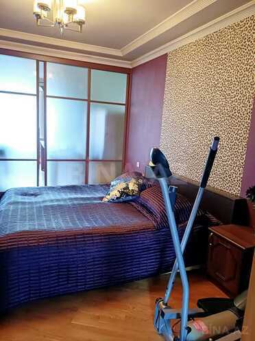 Satılır 3 otaqlı köhnə tikili 70 m², 28 May m., photo 10 from 16