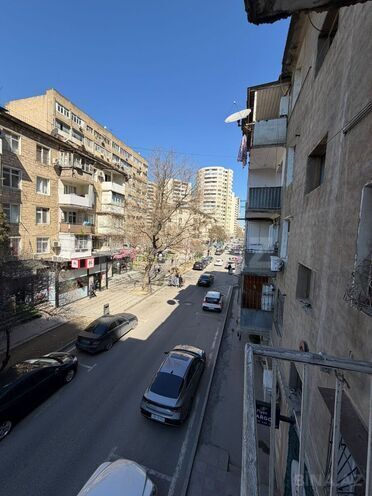 Сдаётся 2-комн. вторичка 50 м², м. Элмляр Академиясы, photo 9 from 10