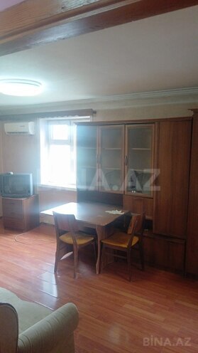 Продаётся 1-комн. вторичка 38 м², м. Иншаатчылар, photo 1 from 9