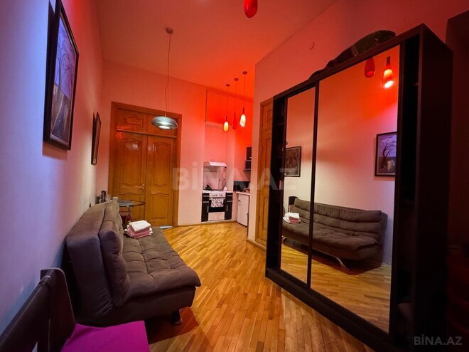Satılır 4 otaqlı köhnə tikili 210 m², Bayıl q., photo 14 from 24