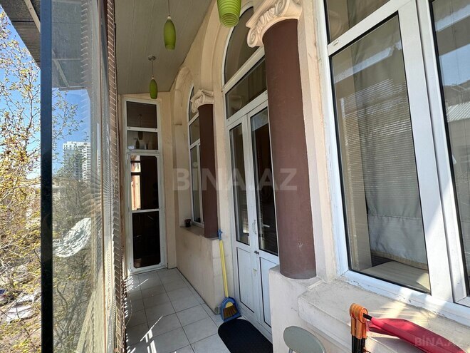 Satılır 4 otaqlı köhnə tikili 210 m², Bayıl q., photo 20 from 24