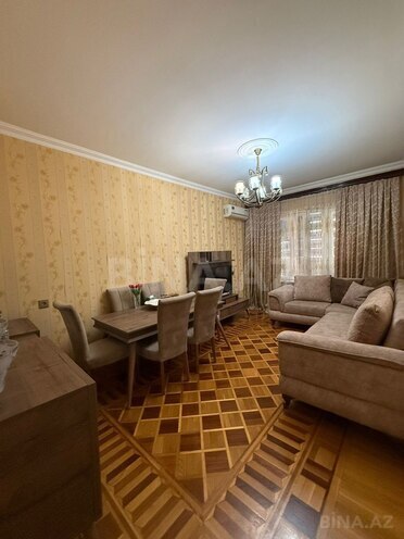 Продаётся 3-комн. вторичка 85 м², м. Ази Асланов, photo 1 from 17