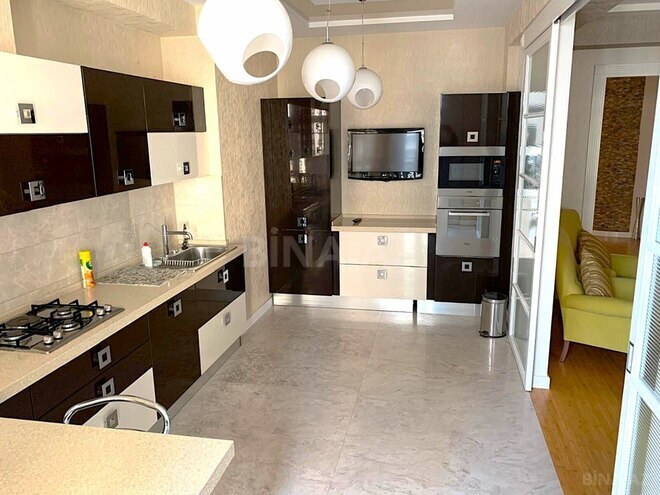 Продаётся 3-комн. новостройка 132 м², м. 8 ноября, photo 11 from 15