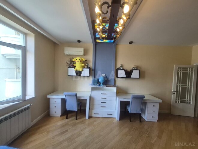 Сдаётся 3-комн. новостройка 180 м², м. 8 ноября, photo 14 from 26