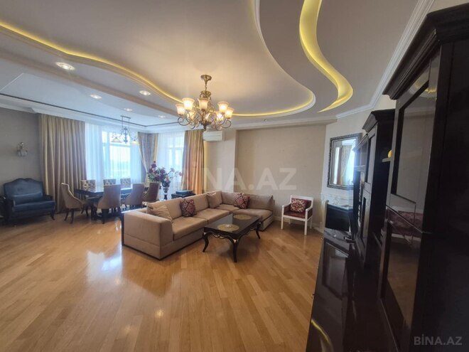 Сдаётся 3-комн. новостройка 180 м², м. 8 ноября, photo 5 from 26