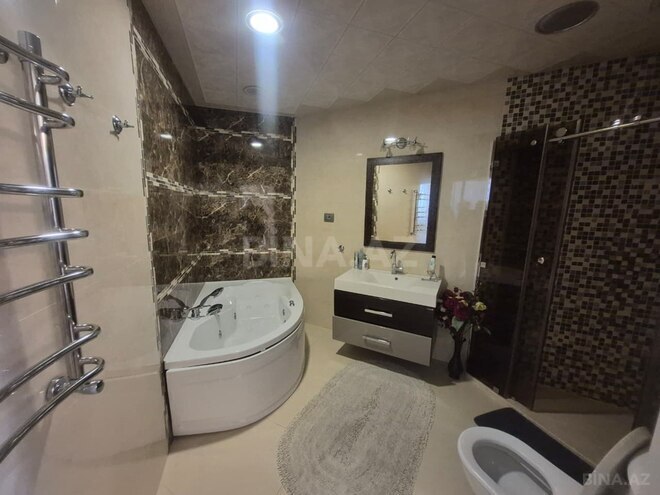 Сдаётся 3-комн. новостройка 180 м², м. 8 ноября, photo 18 from 26