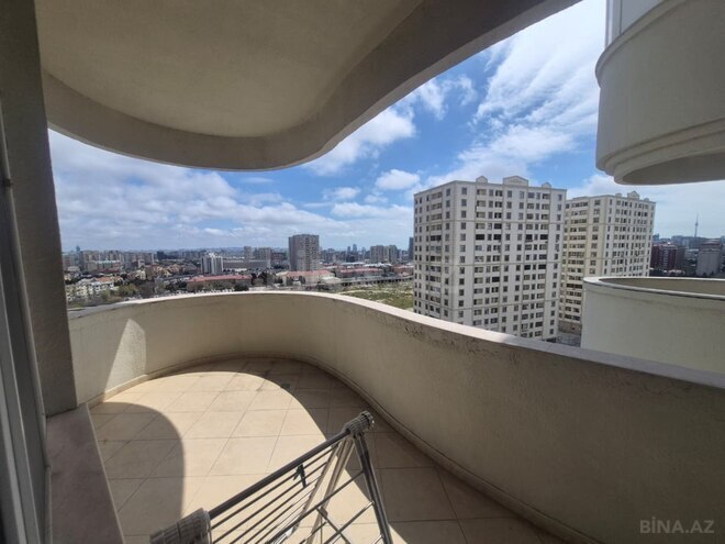 Сдаётся 3-комн. новостройка 180 м², м. 8 ноября, photo 22 from 26