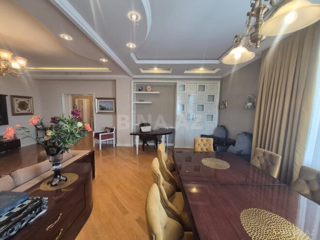 Сдаётся 3-комн. новостройка 180 м², м. 8 ноября, photo 7 from 26