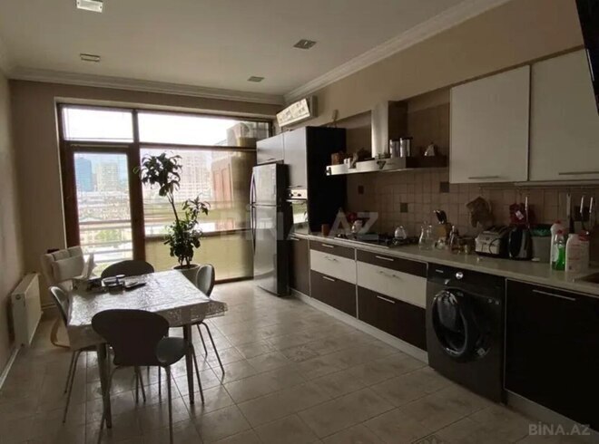 Satılır 3 otaqlı yeni tikili 130 m², 28 May m., photo 1 from 28