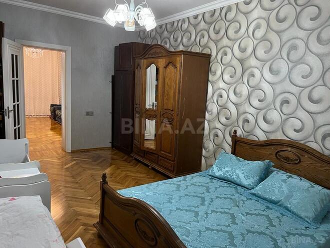 Продаётся 2-комн. вторичка 56 м², м. Элмляр Академиясы, photo 8 from 23